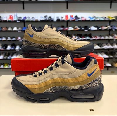 PO NIKE AIR MAX 95 SNAKESKIN NEWSPRINT SIZE 11.5
