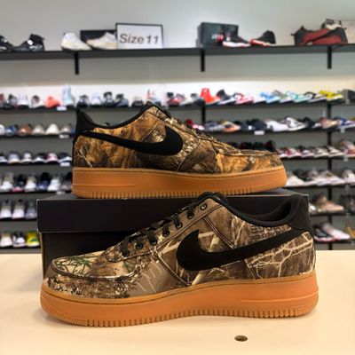 PO NIKE AIR FORCE 1 LOW REALTREE BLACK SIZE 11