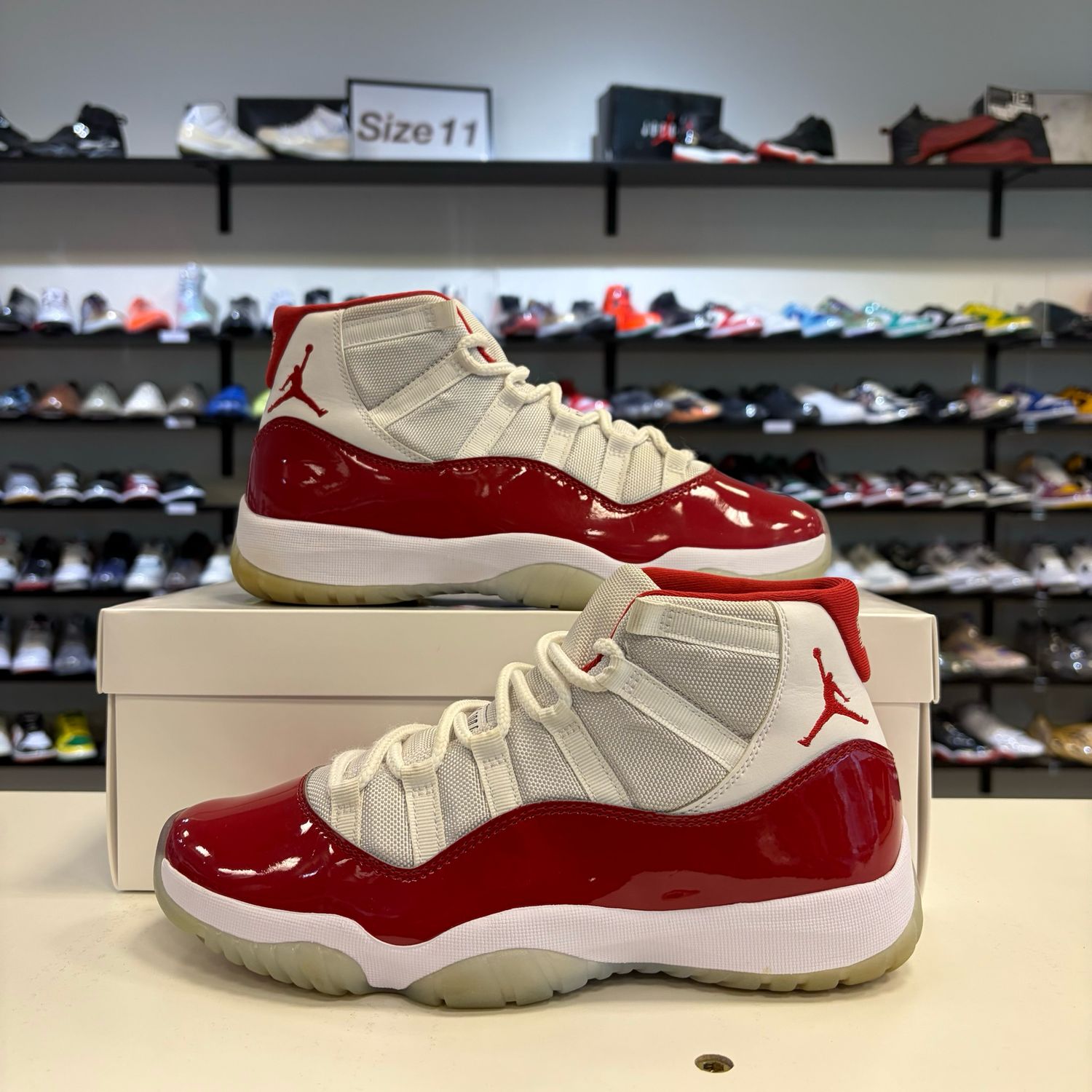 PO NB AIR JORDAN 11 CHERRY (2022) SIZE 9.5