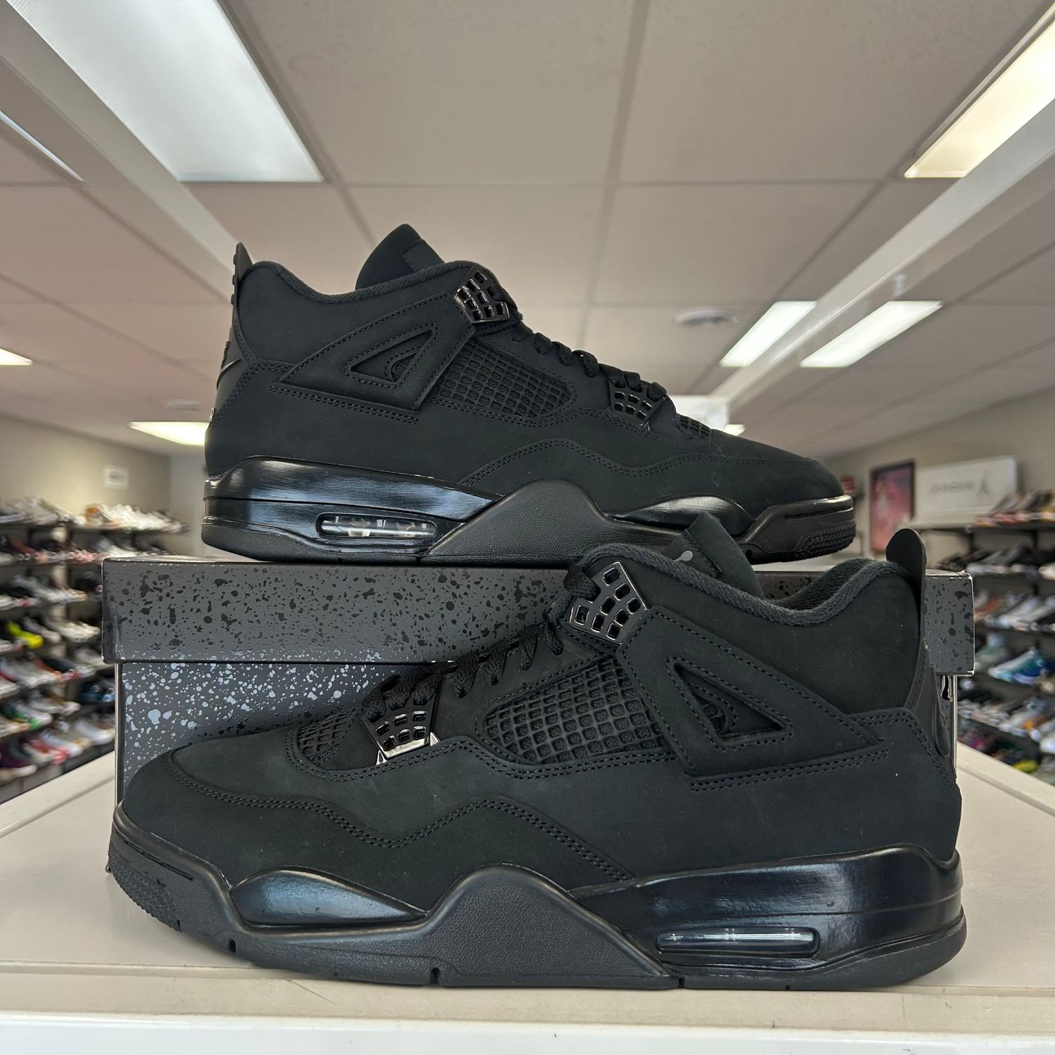 PO2 AIR JORDAN 4 RETRO BLACK CAT (2025) SIZE 12