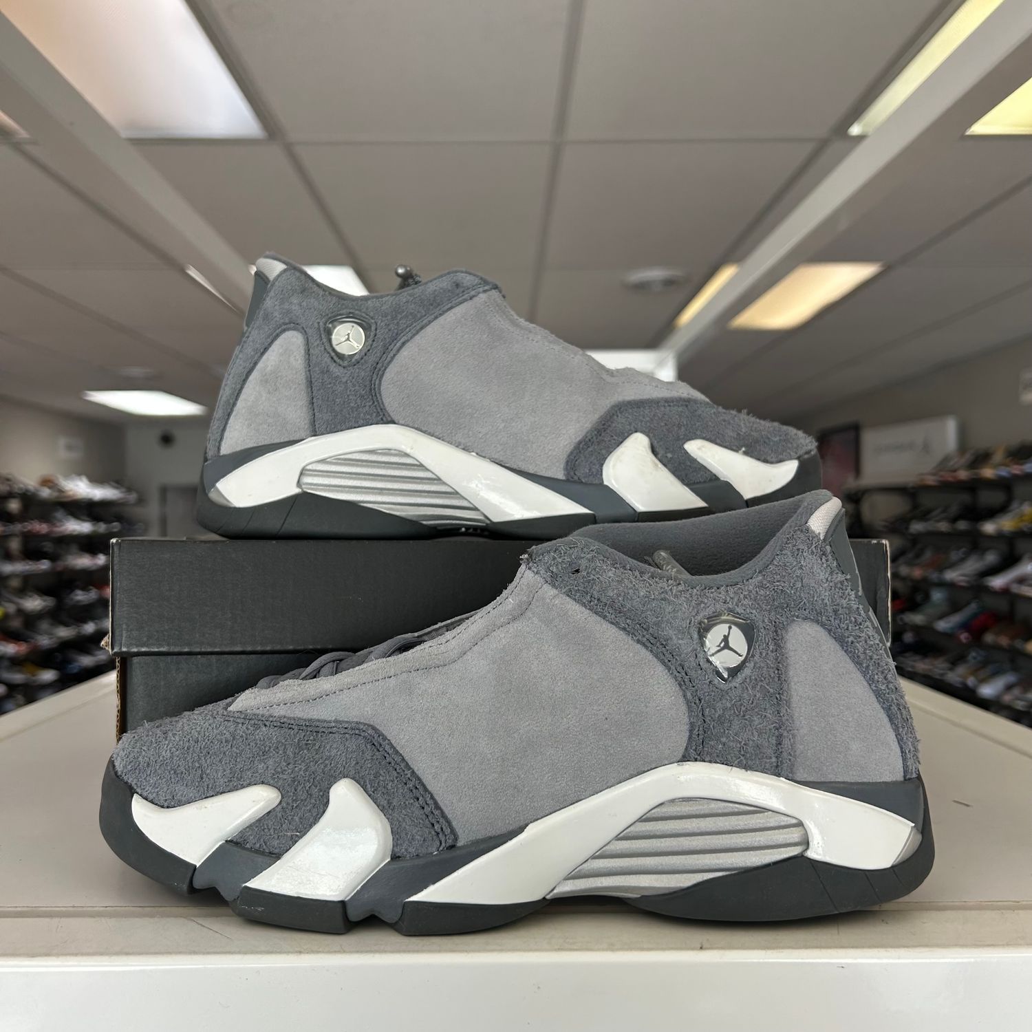 PO AIR JORDAN 14 FLINT GREY SIZE 7Y