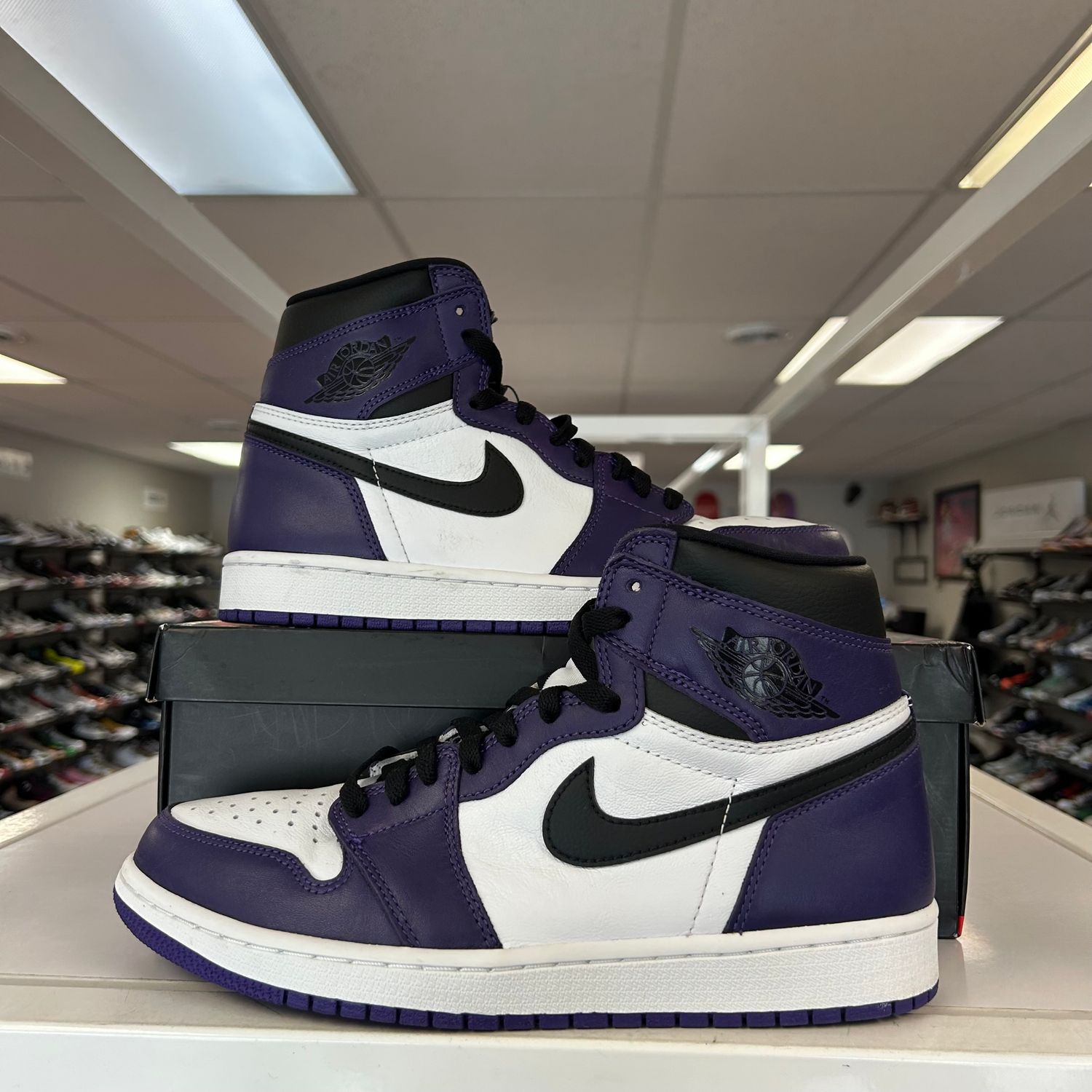 PO AIR JORDAN 1 COURT PURPLE WHITE SIZE 9