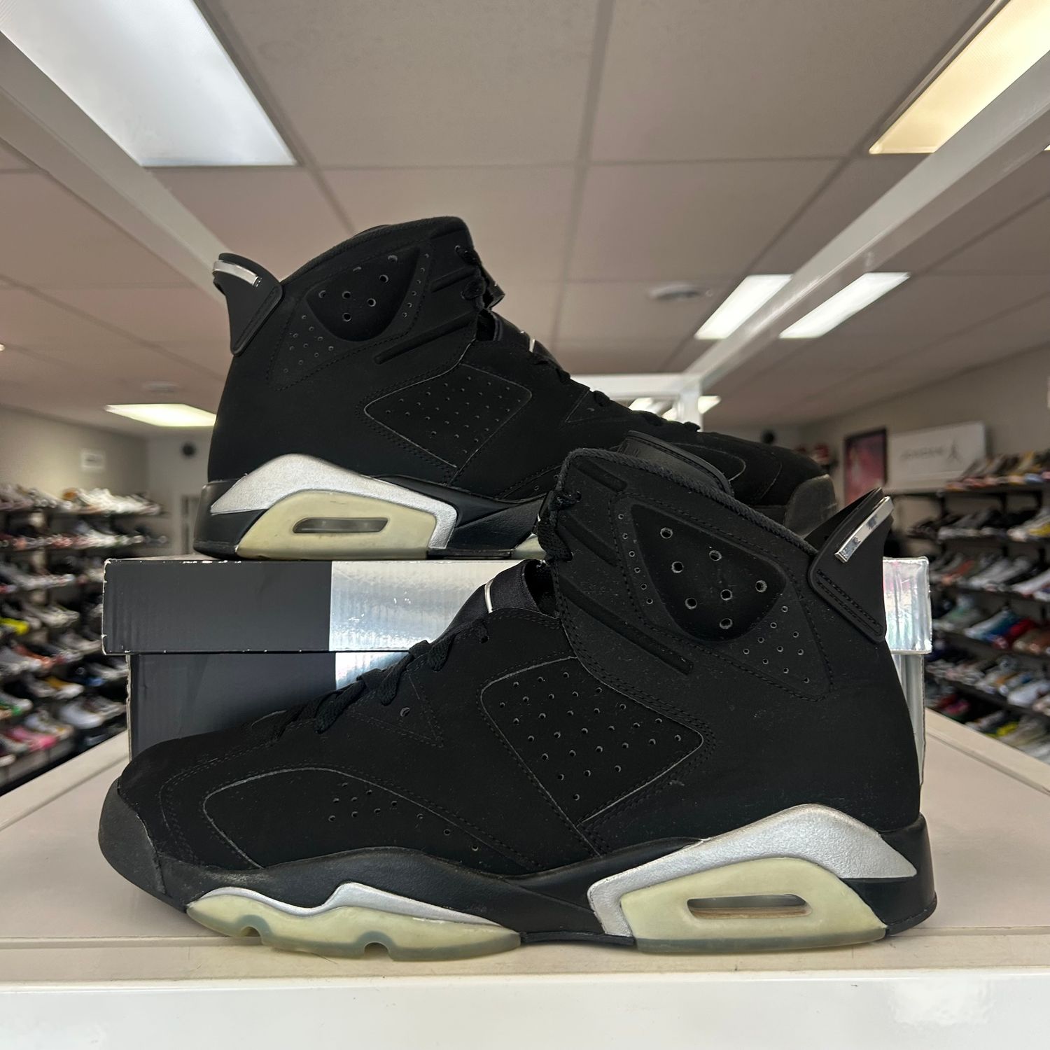 PO AIR JORDAN 6 CHROME SIZE 13