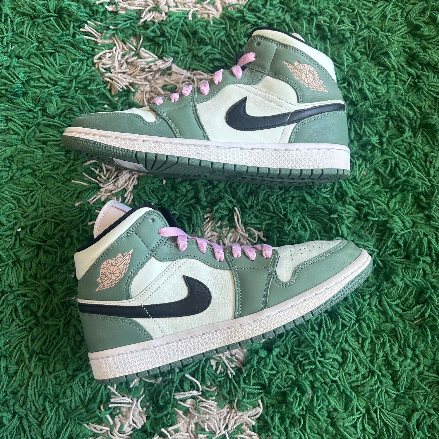 PONB AIR JORDAN 1 MID WMNS DUTCH GREEN SIZE 7.5M/9W