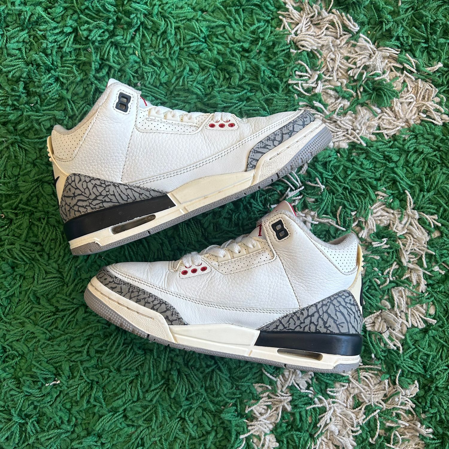 PONB AIR JORDAN 3 WHITE CEMENT REIMAGINED SIZE 5Y
