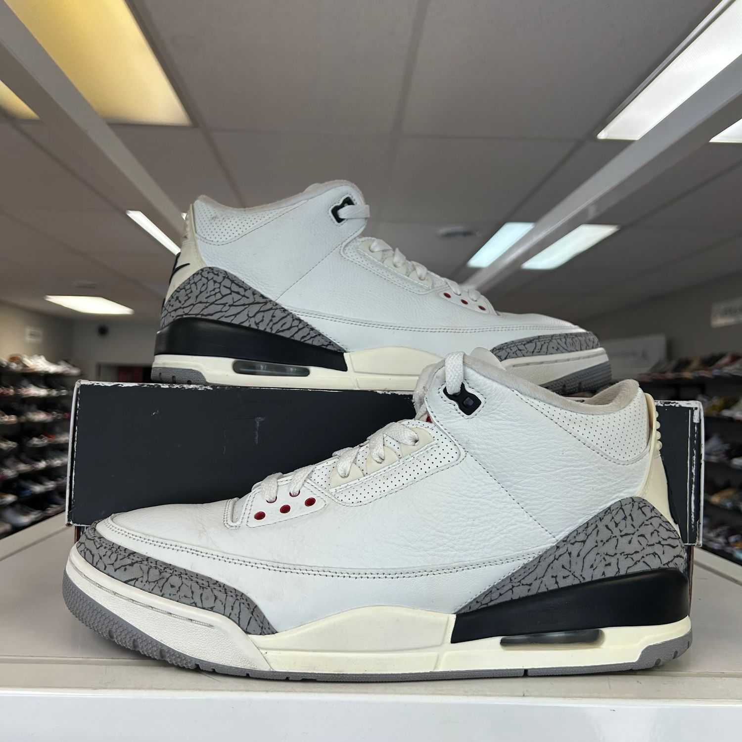PO2 AIR JORDAN 3 WHITE CEMENT REIMAGINED SIZE 13