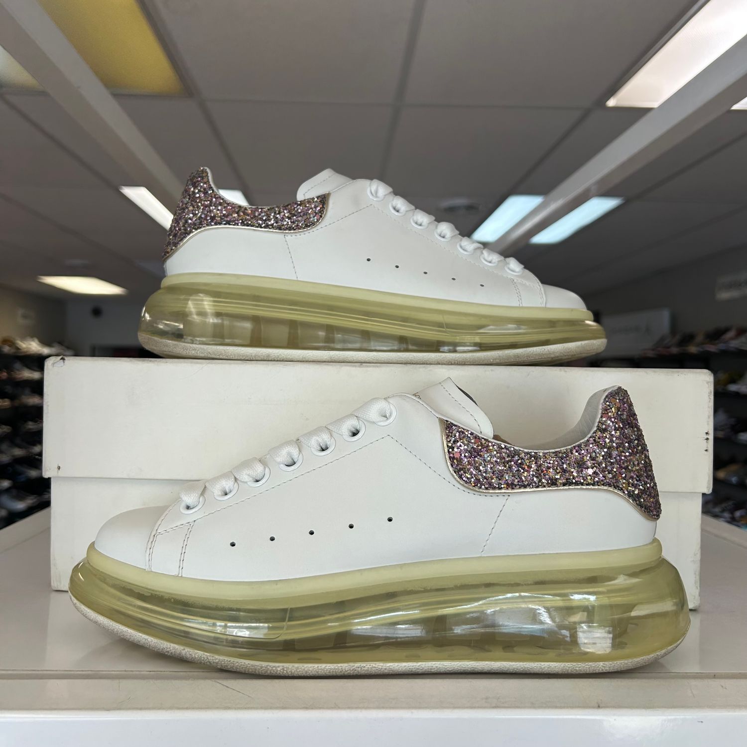 PO ALEXANDER MCQUEEN OVERSIZED WHITE CANDY SIZE EU39/8W