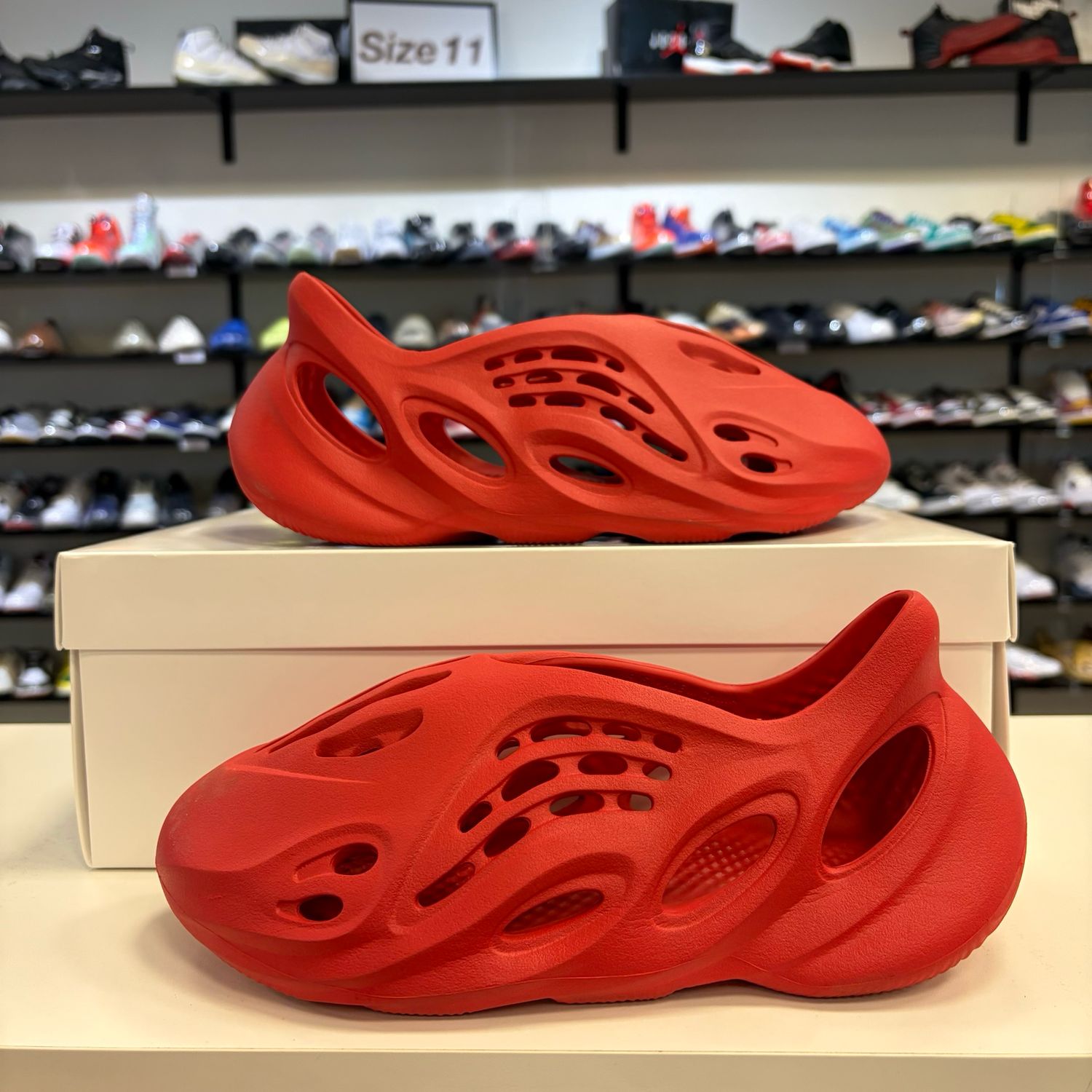 PO NB ADIDAS YEEZY FOAMRUNNER VERMILLION SIZE 9