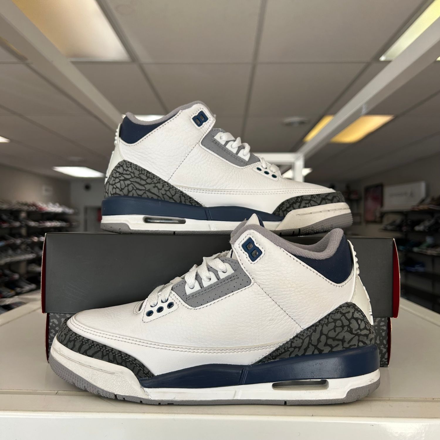 PO AIR JORDAN 3 MIDNIGHT NAVY SX SIZE 5Y/6.5W