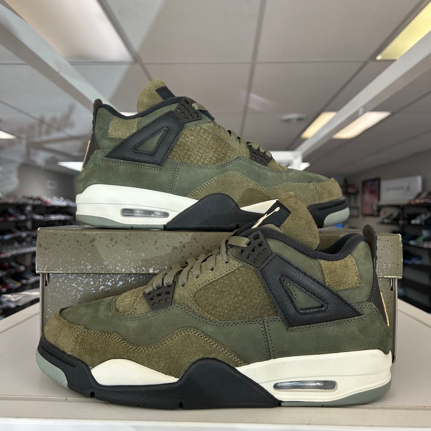 PO6 AIR JORDAN 4 CRAFT OLIVE SX SIZE 10.5