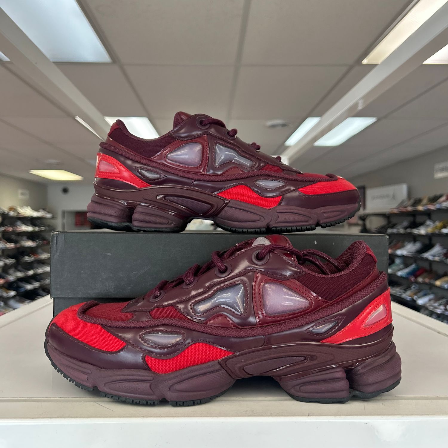 PO ADIDAS RAF SIMMONS OZWEEGO 3 BURGENDY SIZE 8