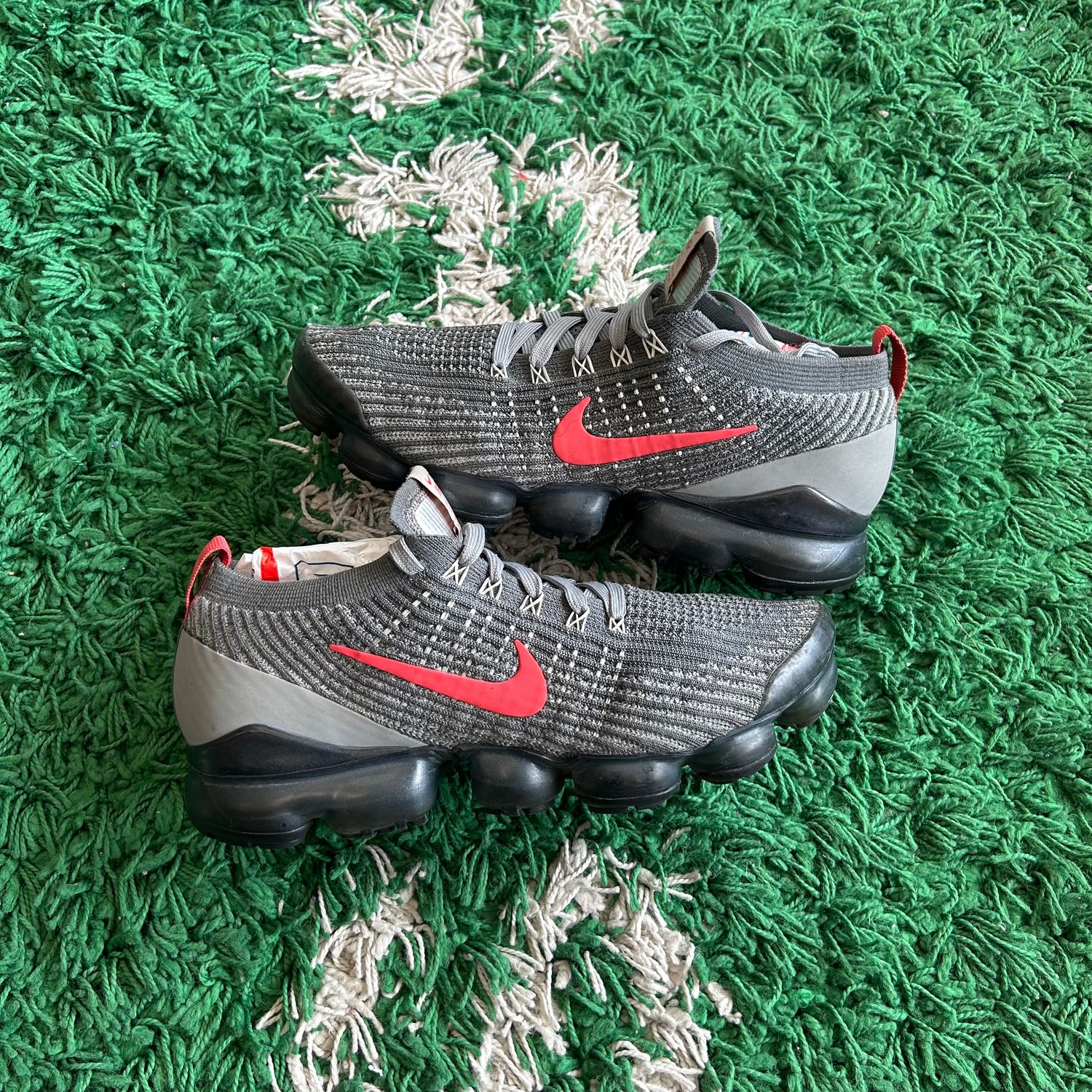 PO NIKE AIR VAPORMAX 3.0 IRON GREY TRACK RED Sx SIZE 8