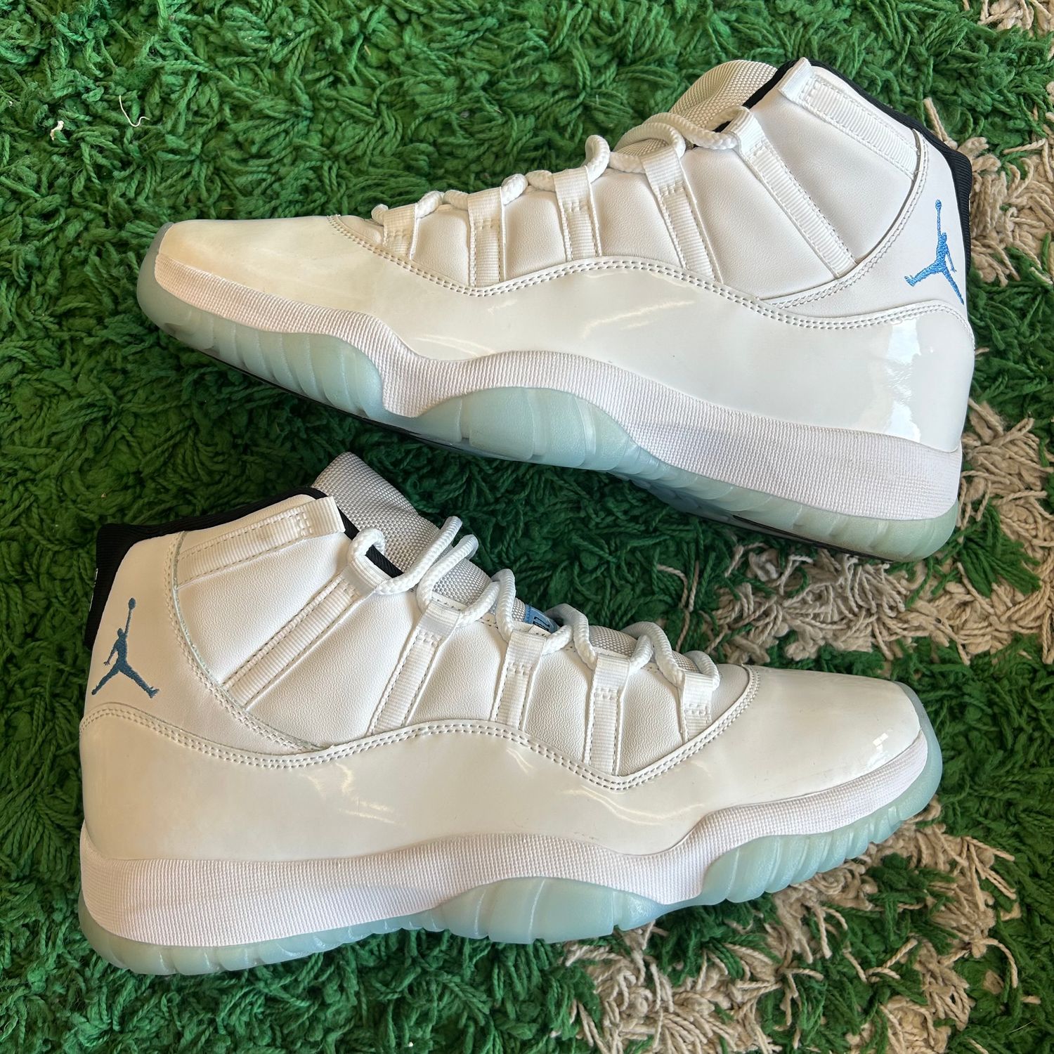 PO NB AIR JORDAN 11 LEGEND BLUE (2024) SX SIZE 12