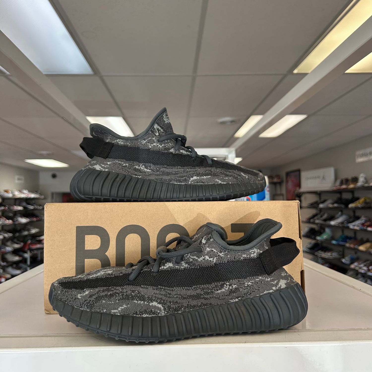 PO ADIDAS YEEZY BOOST 350 V2 MX DARK SALT SX SIZE 6.5