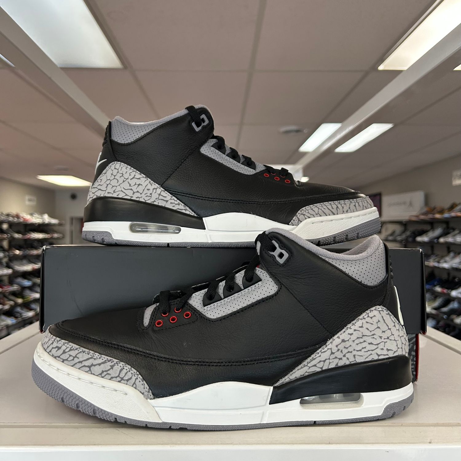 PO4 AIR JORDAN 3 RETRO OG BLACK CEMENT (2024) SX SIZE 12