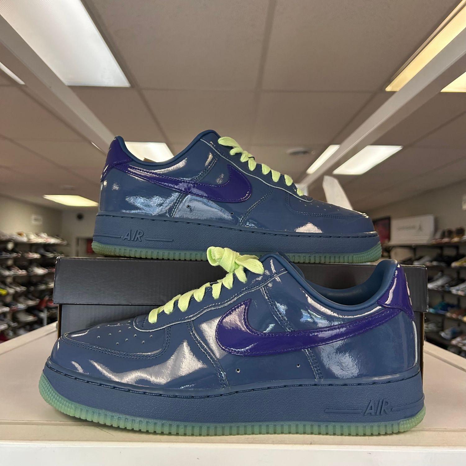 PO NIKE AIR FORCE 1 LOW PATENT LEATHER MYSTIC NAVY GRAPE ICE SIZE 10