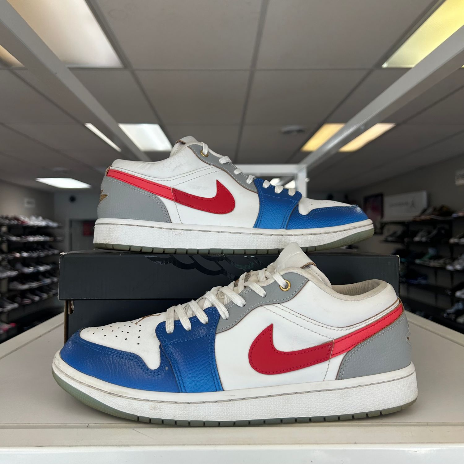 PO AIR JORDAN 1 LOW SE PHILLIPINES SX SIZE 10