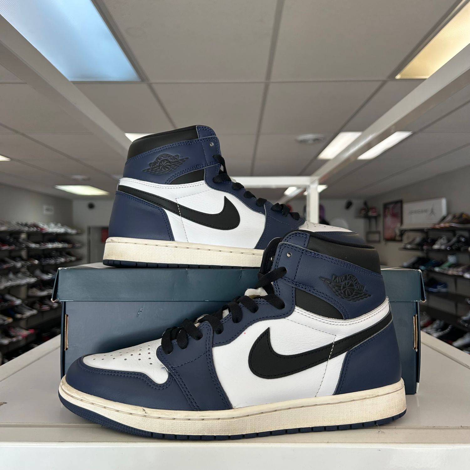 PO3 AIR JORDAN 1 HIGH MIDNIGHT NAVY SIZE 11