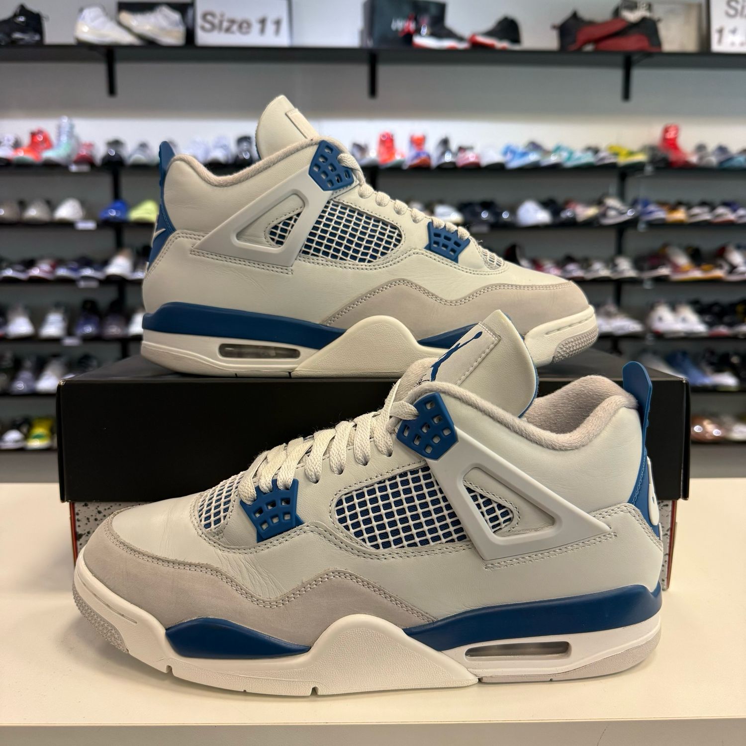 PO2 AIR JORDAN 4 RETRO MILITARY BLUE (2024) SIZE 10.5