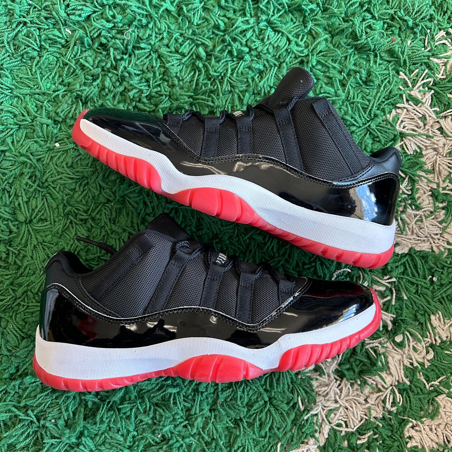 PO NB2 AIR JORDAN 11 RETRO LOW BRED (2025) SIZE 11