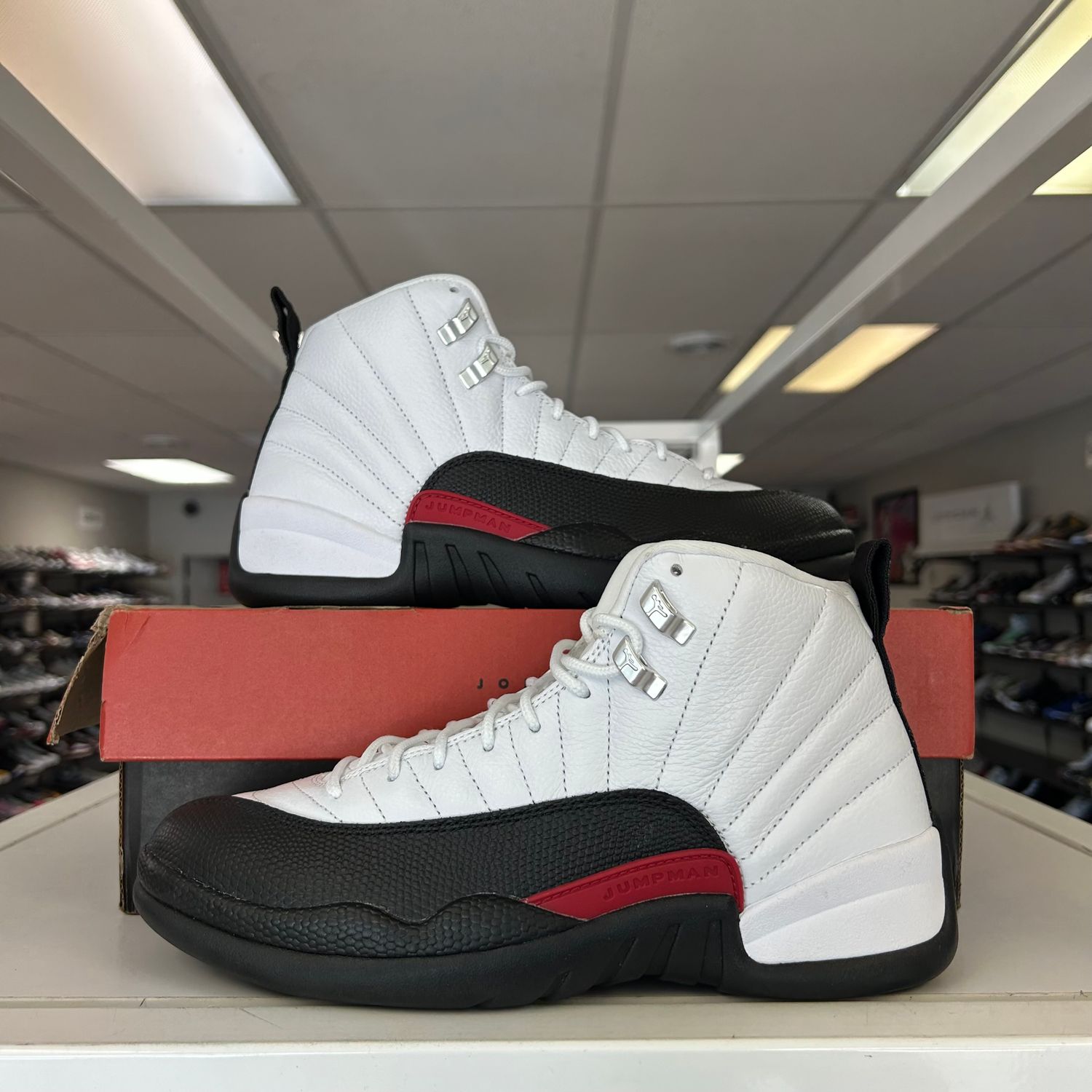 PO AIR JORDAN 12 RETRO TAXI FLIP SIZE 8