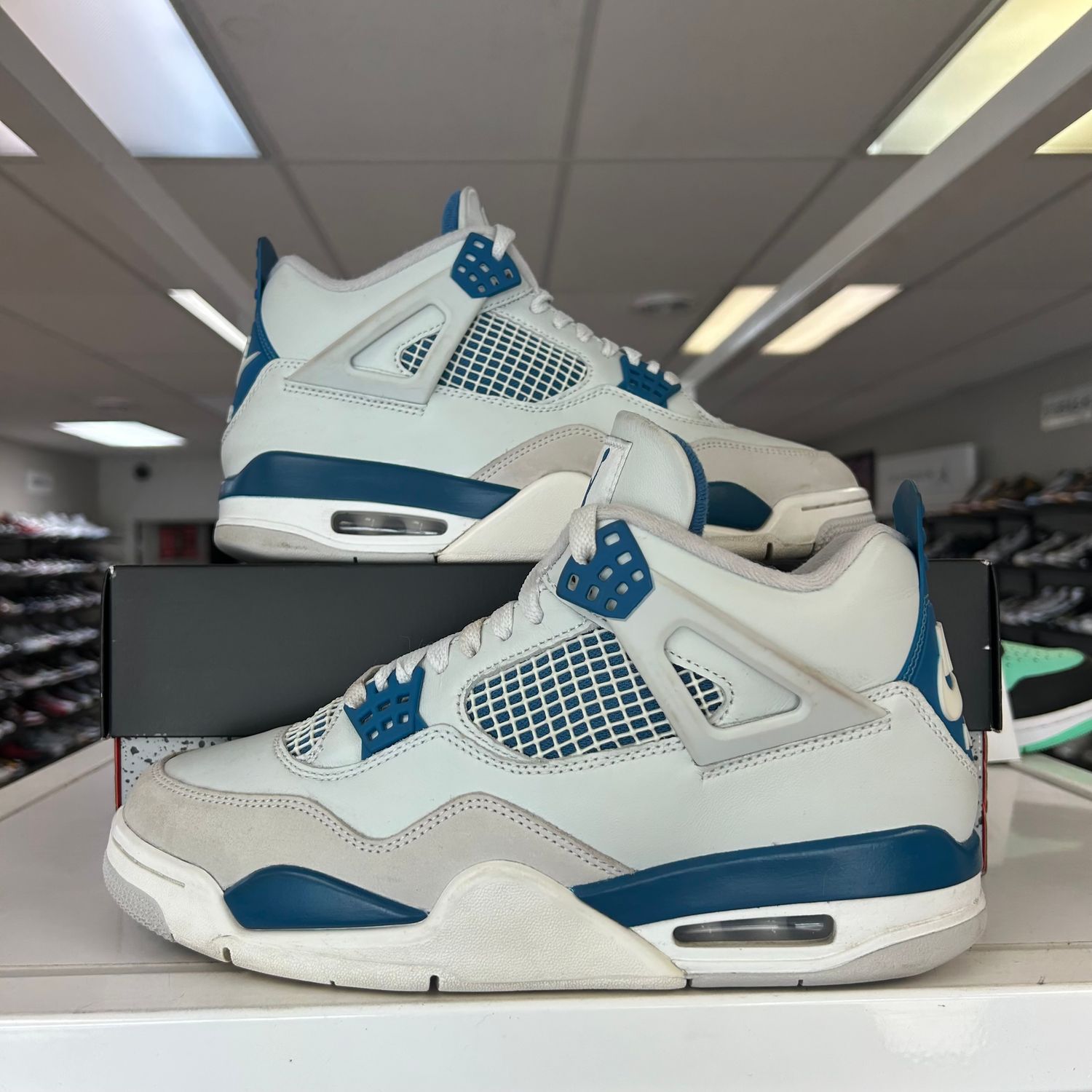 PO7 AIR JORDAN 4 MILITARY BLUE (2024) SX SIZE 9