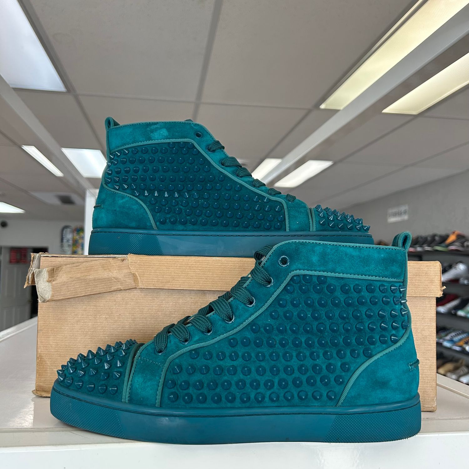 PO CHRISTIAN LOUBOUTIN LOUIS ORLATO SPIKES AMAZONIA SX SIZE 8.5/9US