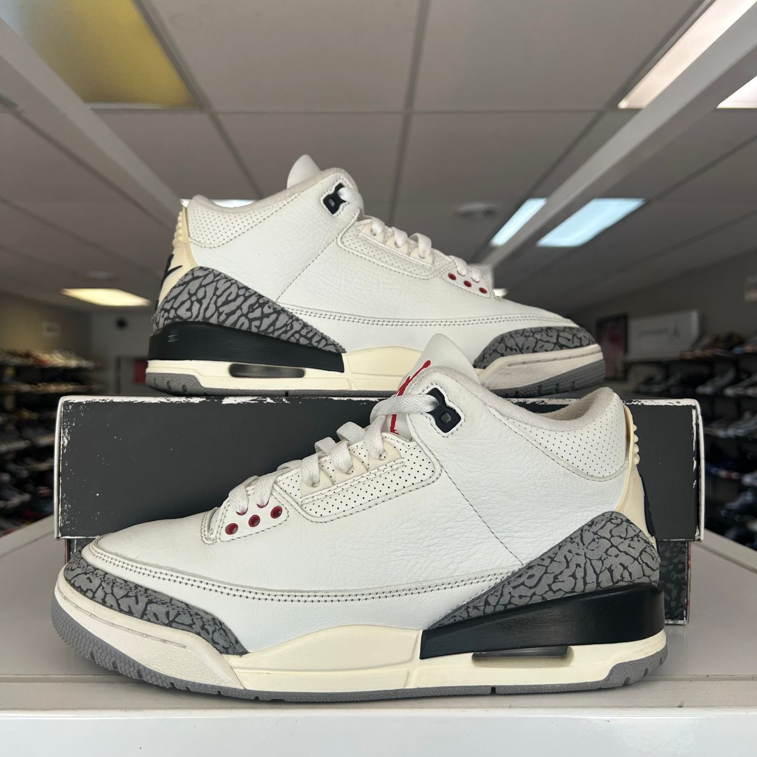 PO2 AIR JORDAN 3 WHITE CEMENT REIMAGINED SX SIZE 8.5