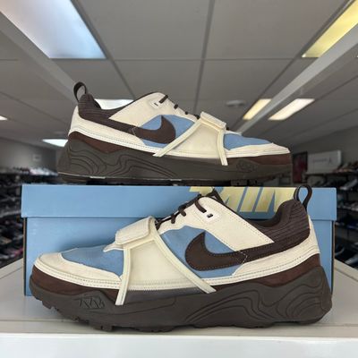 PO NIKE ZOOM FIELD JAXX TRAVIS SCOTT LECHE BLUE SX SIZE 14