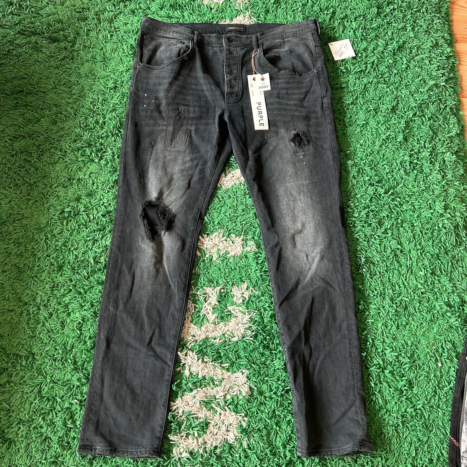 PO PURPLE P002 BLACK REPAIR RIGHT KNEE HOLE JEANS SIZE 40
