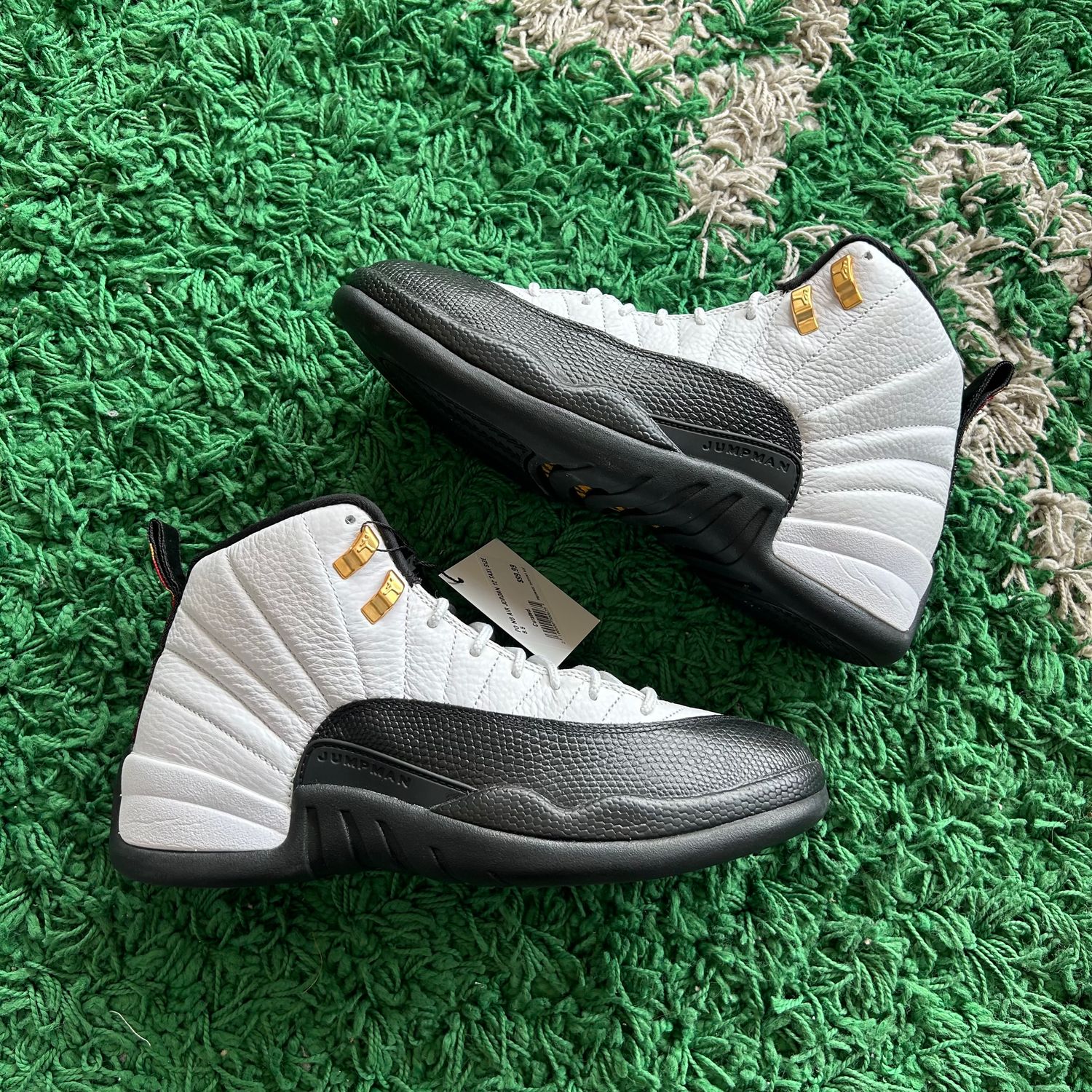 PO NB AIR JORDAN 12 TAXI SX SIZE 8.5