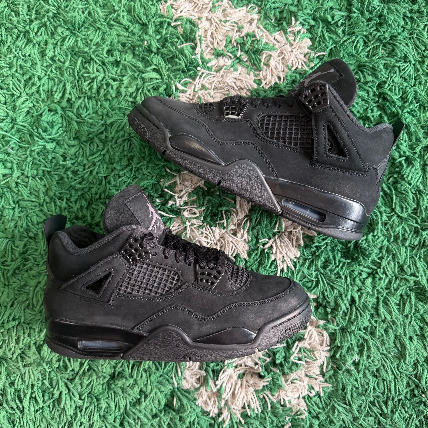 PO NB JORDAN 4 BLACK CAT SX SIZE 8.5