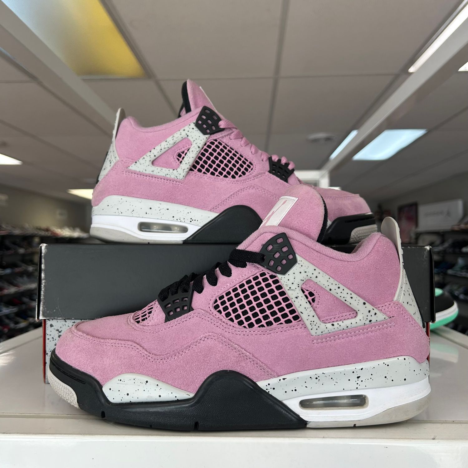 PO AIR JORDAN 4 RETRO ORCHID (WOMEN'S) SX SIZE 10.5W/9M