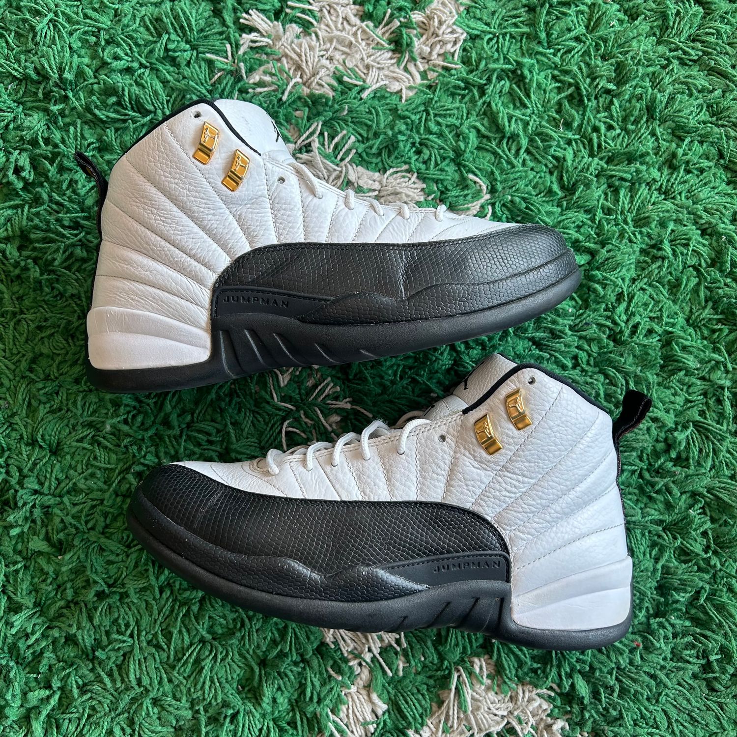 PO NB AIR JORDAN 12 TAXI SX SIZE 10
