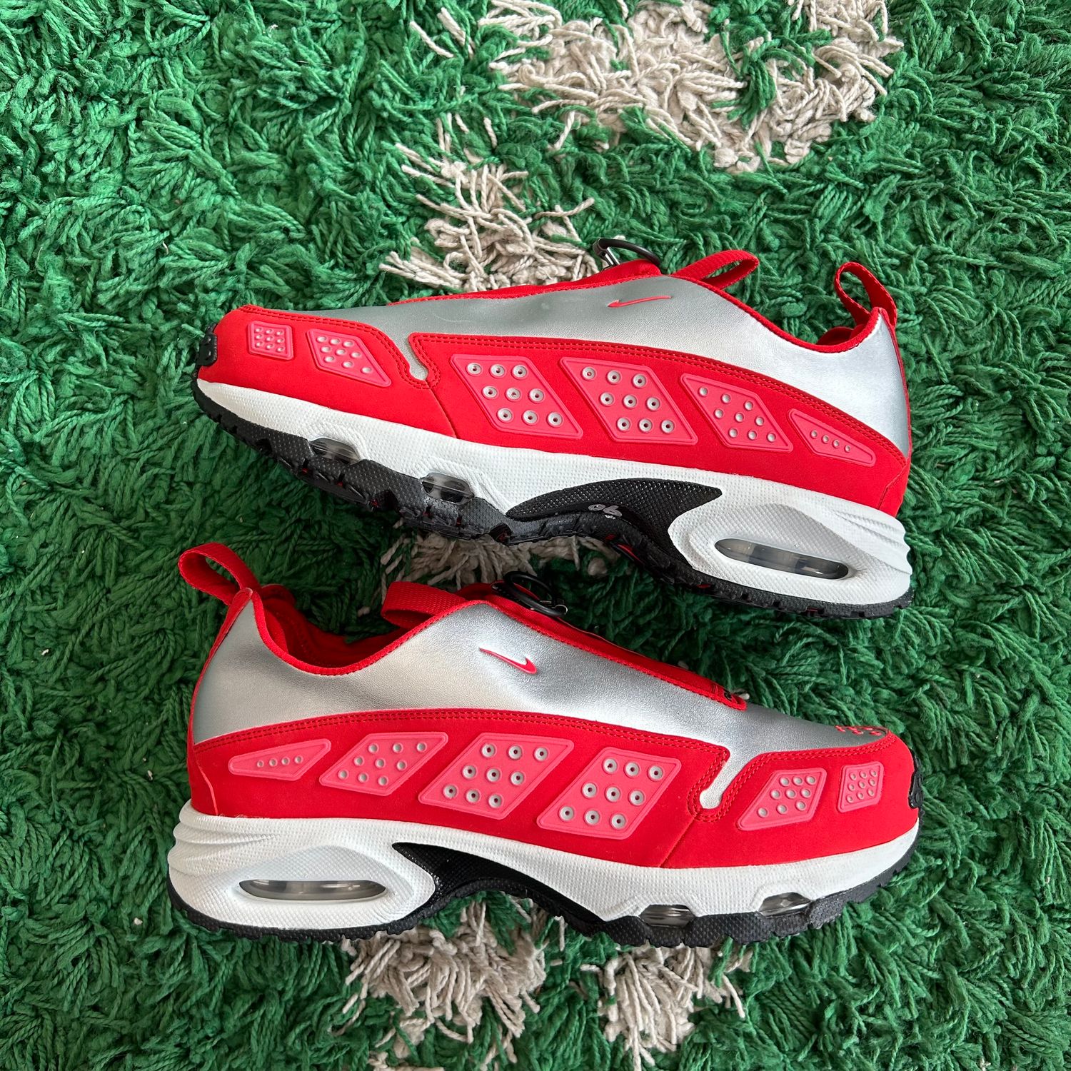PO NB NIKE AIR MAX SUNDER FUSION RED SILVER W SX SIZE 8.5W/7M