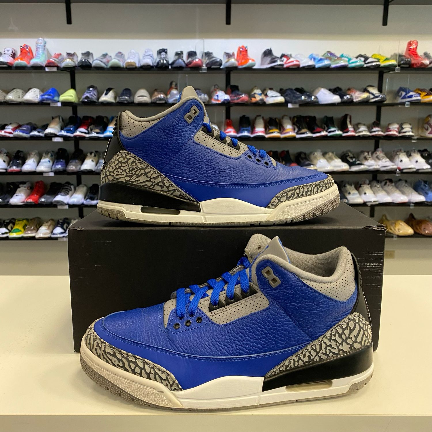 PO NB AIR JORDAN 3 VARSITY ROYAL CEMENT SIZE 8