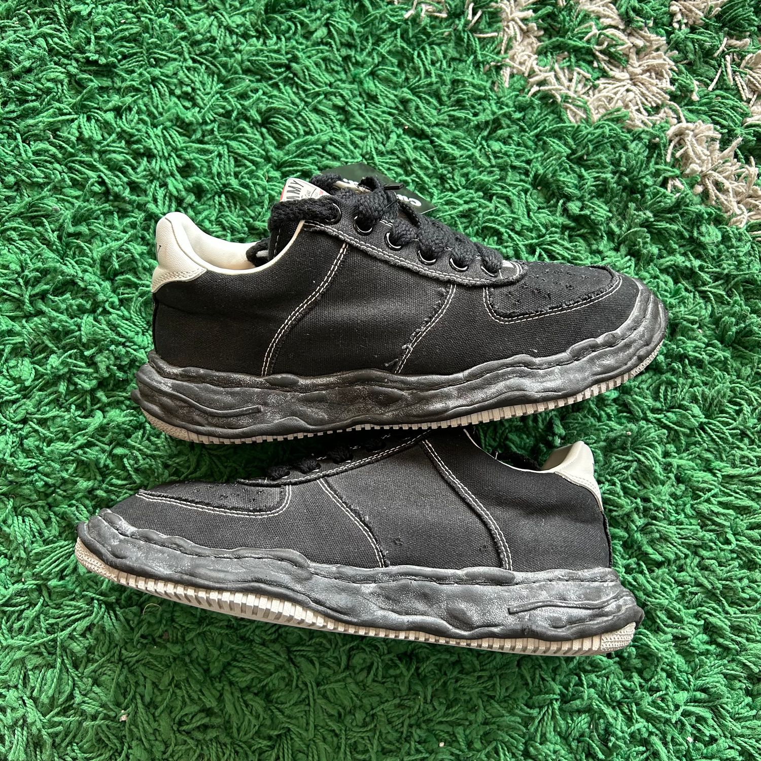 PO NB MAISON MIHARA YASUHIRO WAYNE LOW DECONSTRUCTED BLACK CANVAS SX SIZE 44EU (10.5-11US)