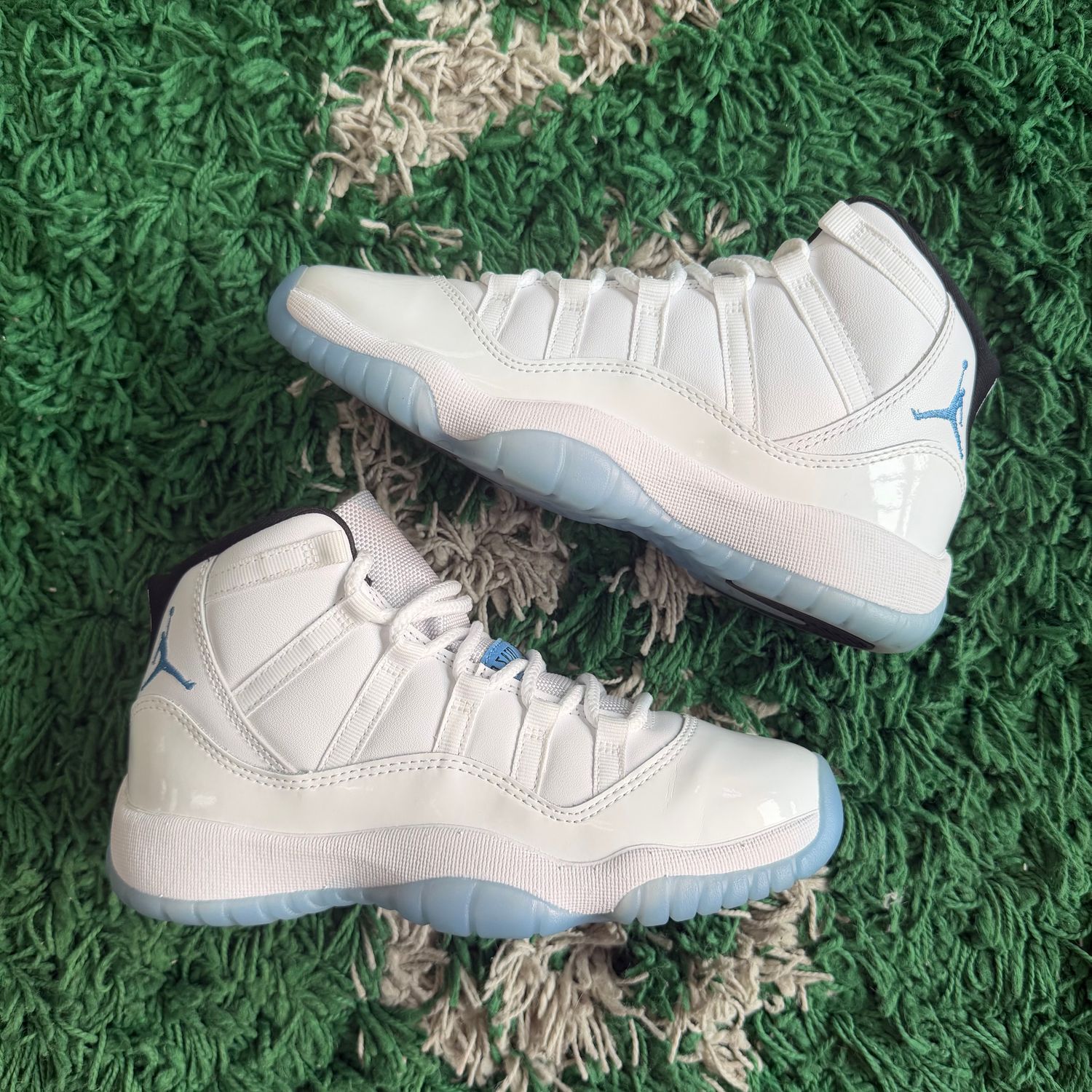 PO NB AIR JORDAN 11 LEGEND BLUE SX SIZE 6W/4.5Y