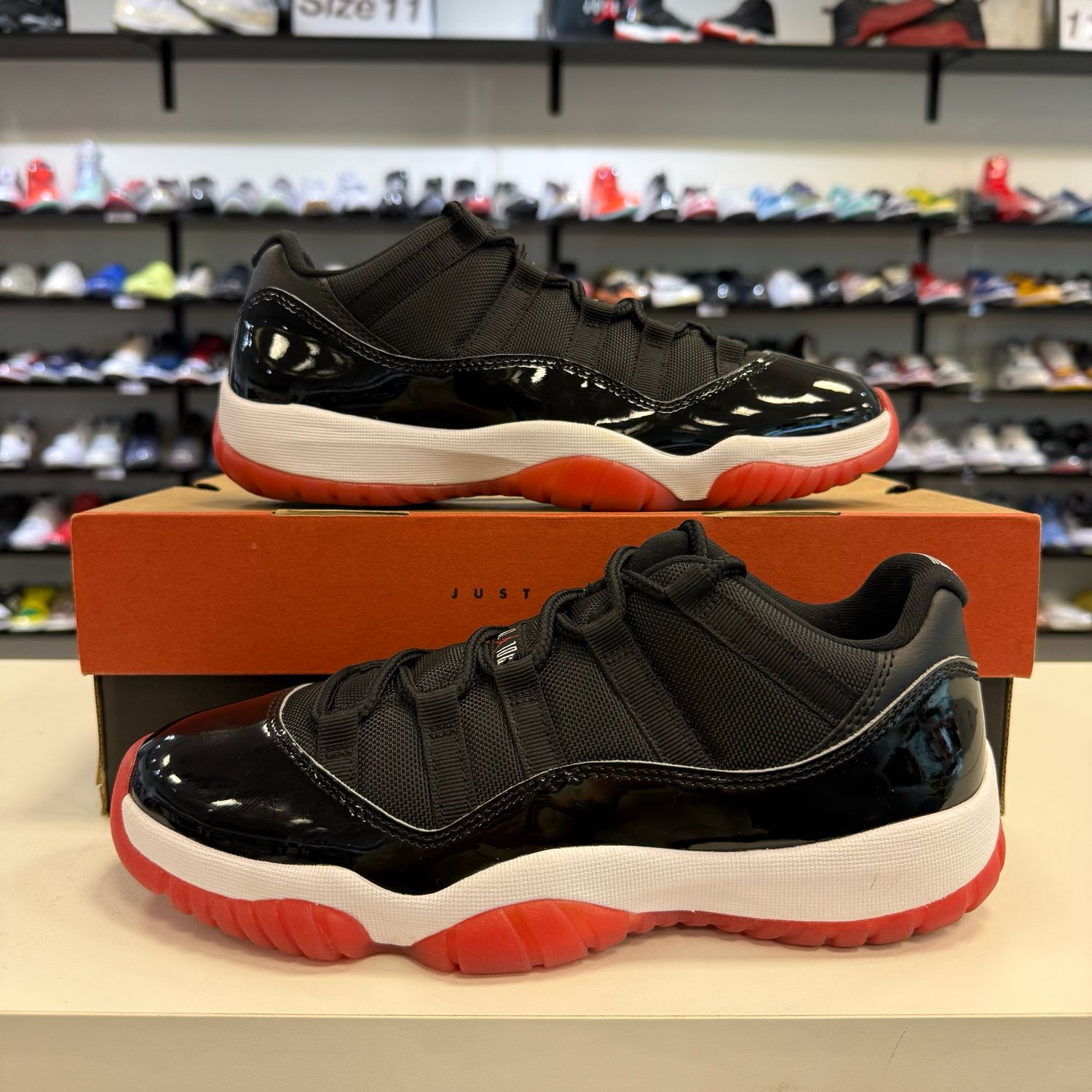 PO AIR JORDAN 11 RETRO LOW BRED (2025) SIZE 8