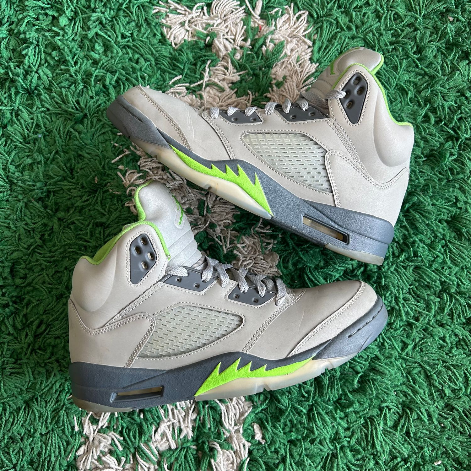 PO NB (NO INSOLES) AIR JORDAN 5 GREEN BEAN Sx SIZE 9.5