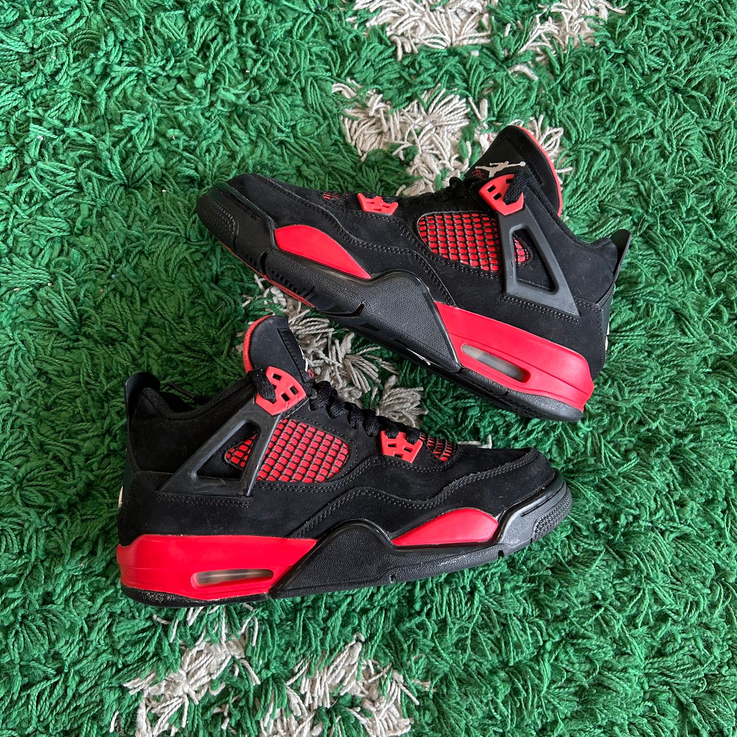 PO NB2 AIR JORDAN 4 RED THUNDER Sx SIZE 7Y