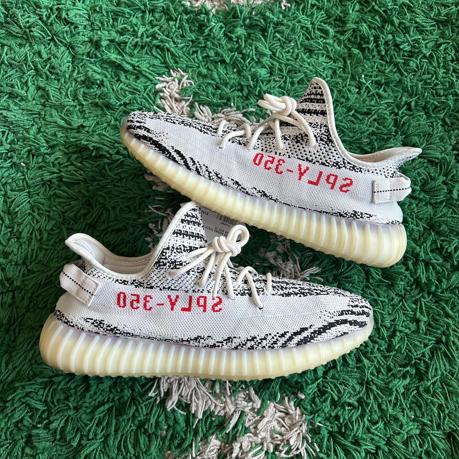 PO NB ADIDAS YEEZY 350 V2 ZEBRA (Sx) SIZE 12