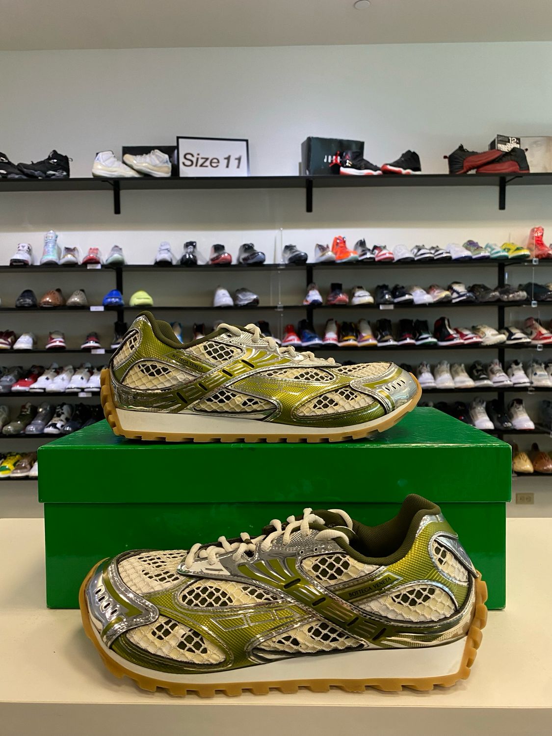 PO BOTTEGA VENETA ORBIT MUD SILVER SNEAKER SIZE E42