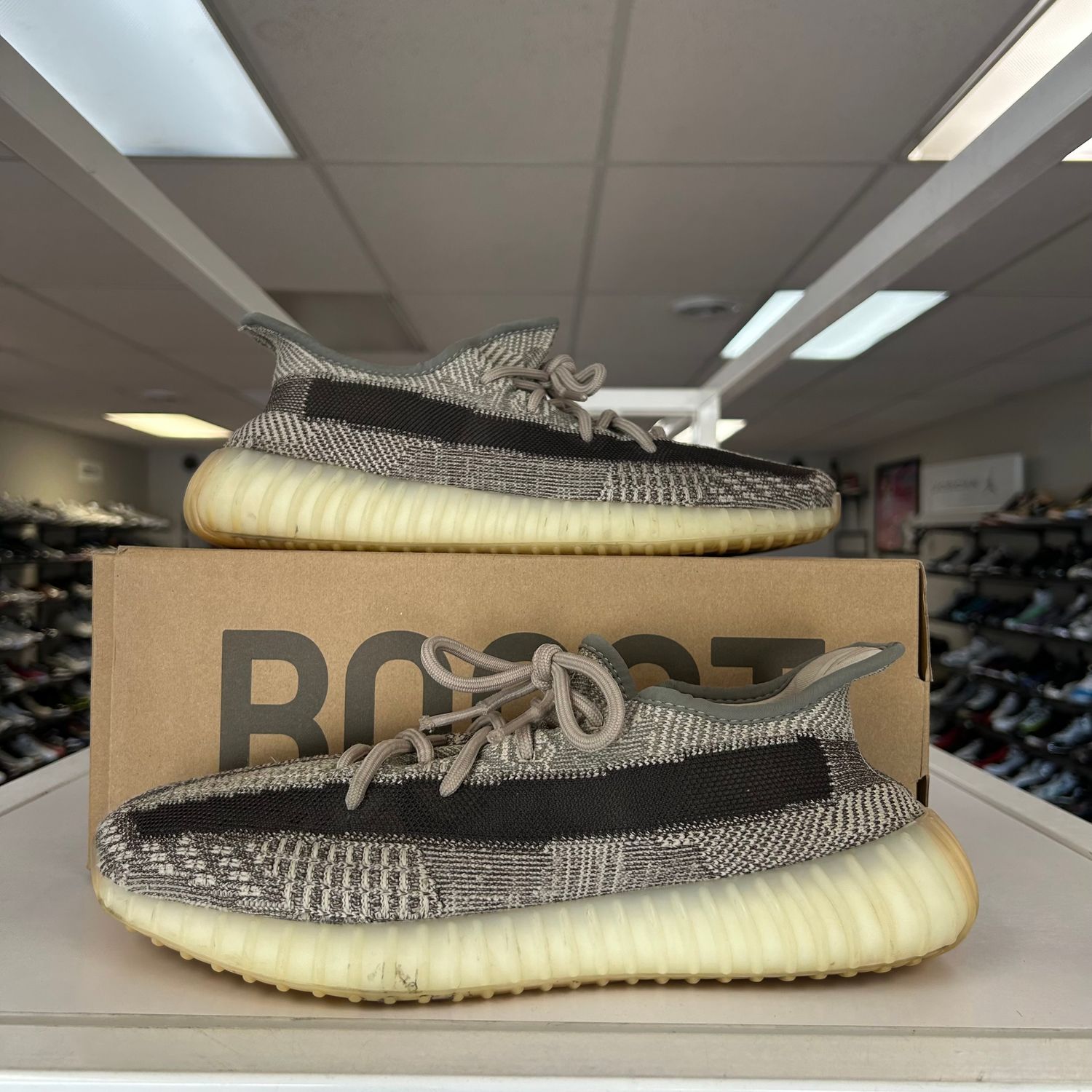 PO ADIDAS YEEZY 350 V2 ZYON (SX) SIZE 10.5