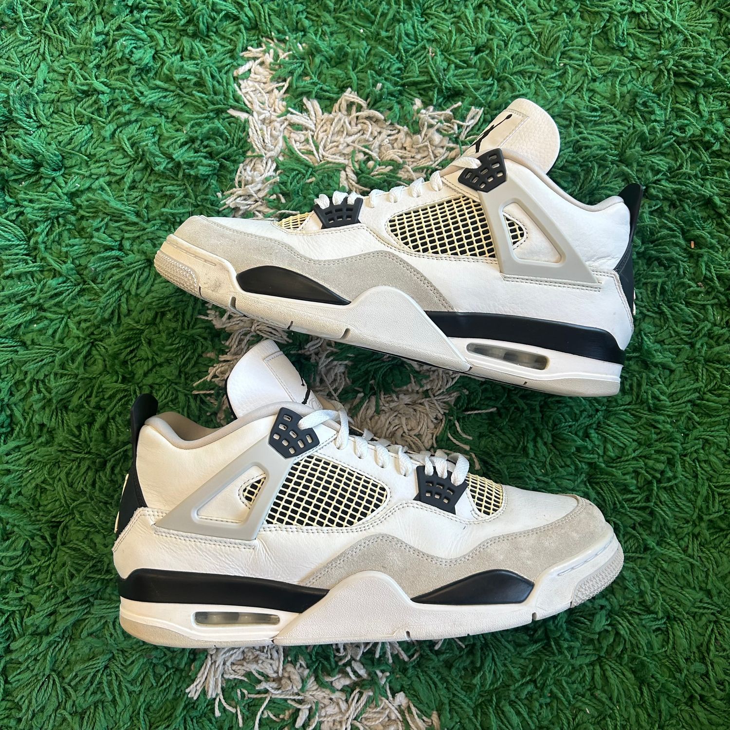 PO NB AIR JORDAN 4 MILITARY BLACK (Sx) SIZE 13