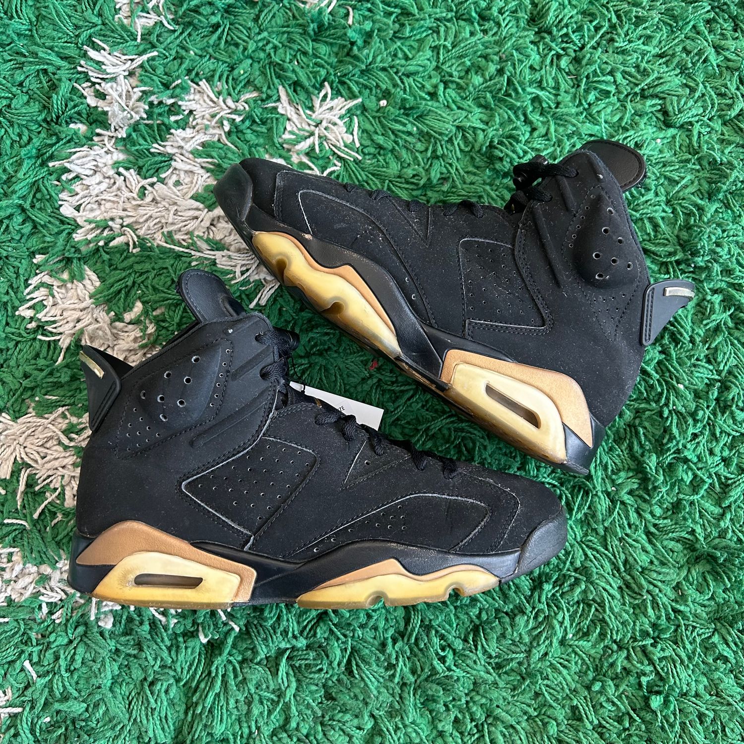 PO NB AIR JORDAN 6 DMP (Sx) SIZE 9