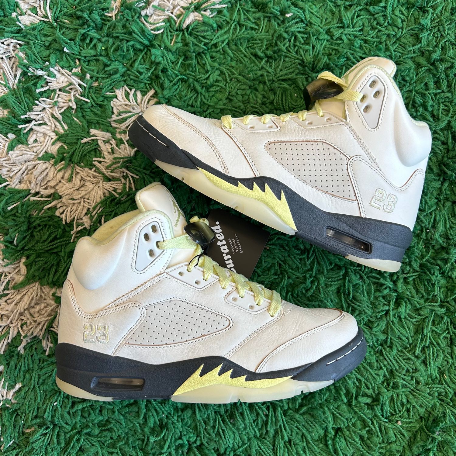 PO NB AIR JORDAN 5 (W) LUMINOUS GREEN (SX) SIZE 8.5W / 7Y
