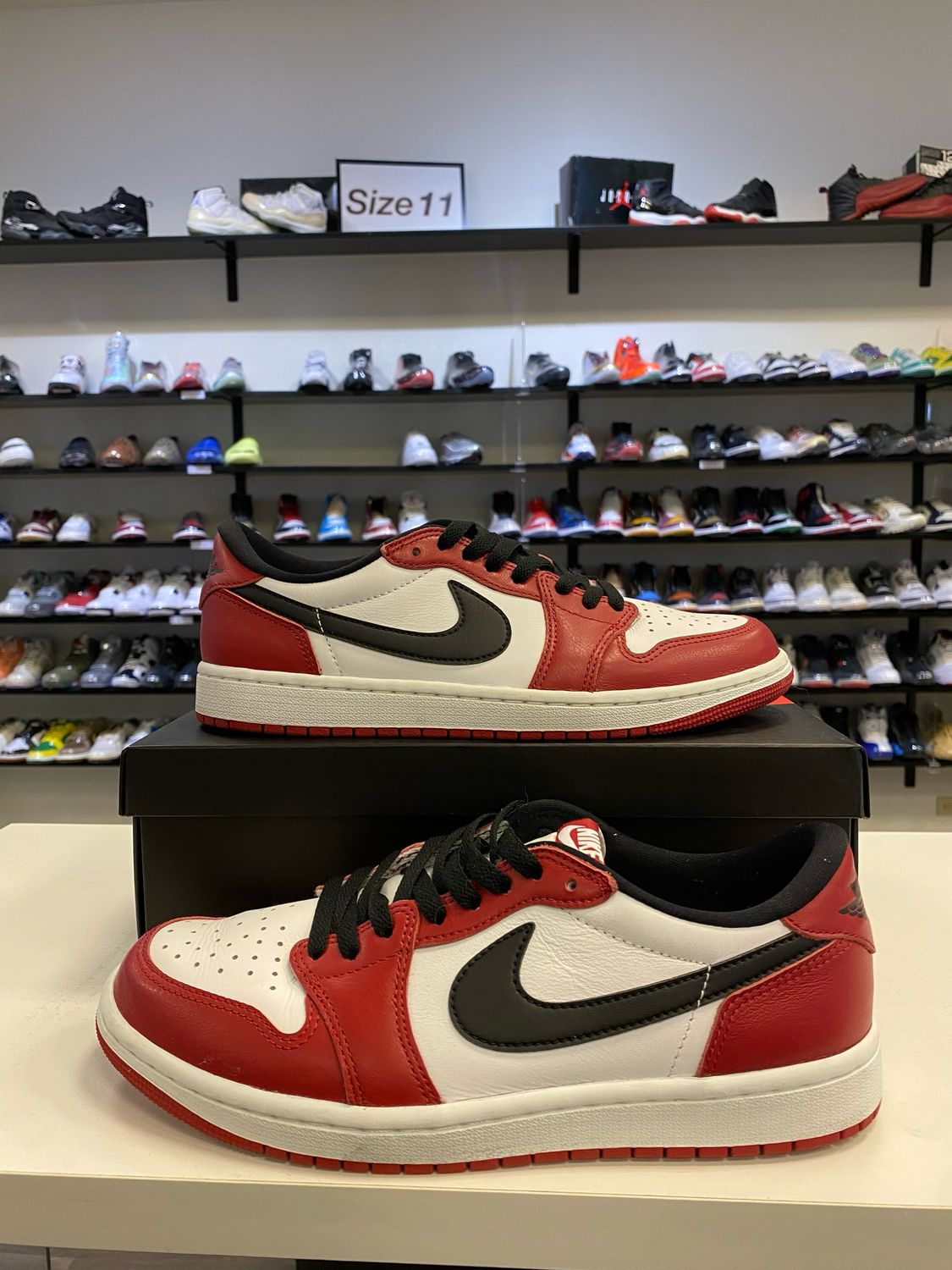 PO AIR JORDAN 1 RETRO LOW OG CHICAGO (2025) SIZE 8.5