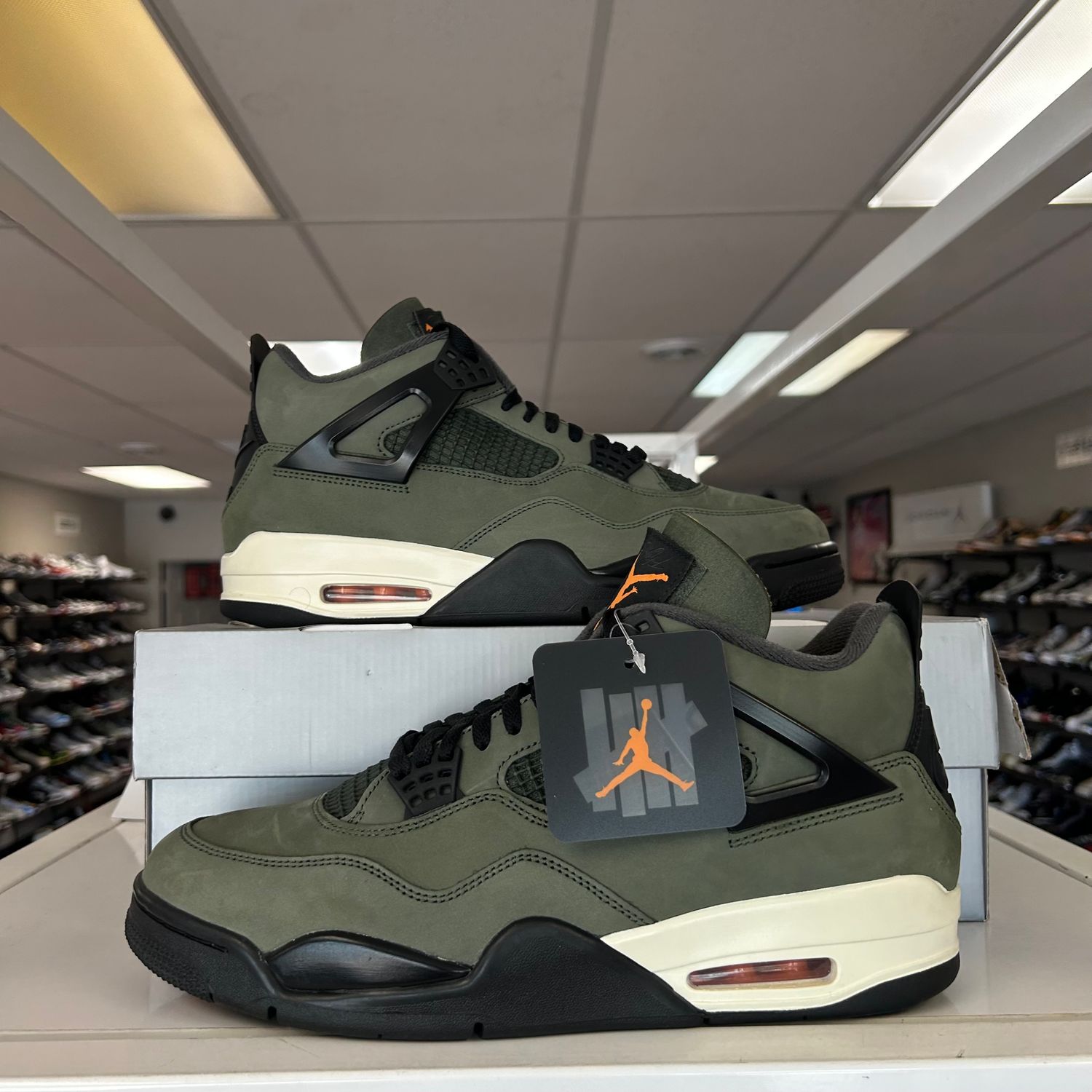 PO AIR JORDAN 4 RETRO OG SP UNDEFEATED (2025) SIZE 12