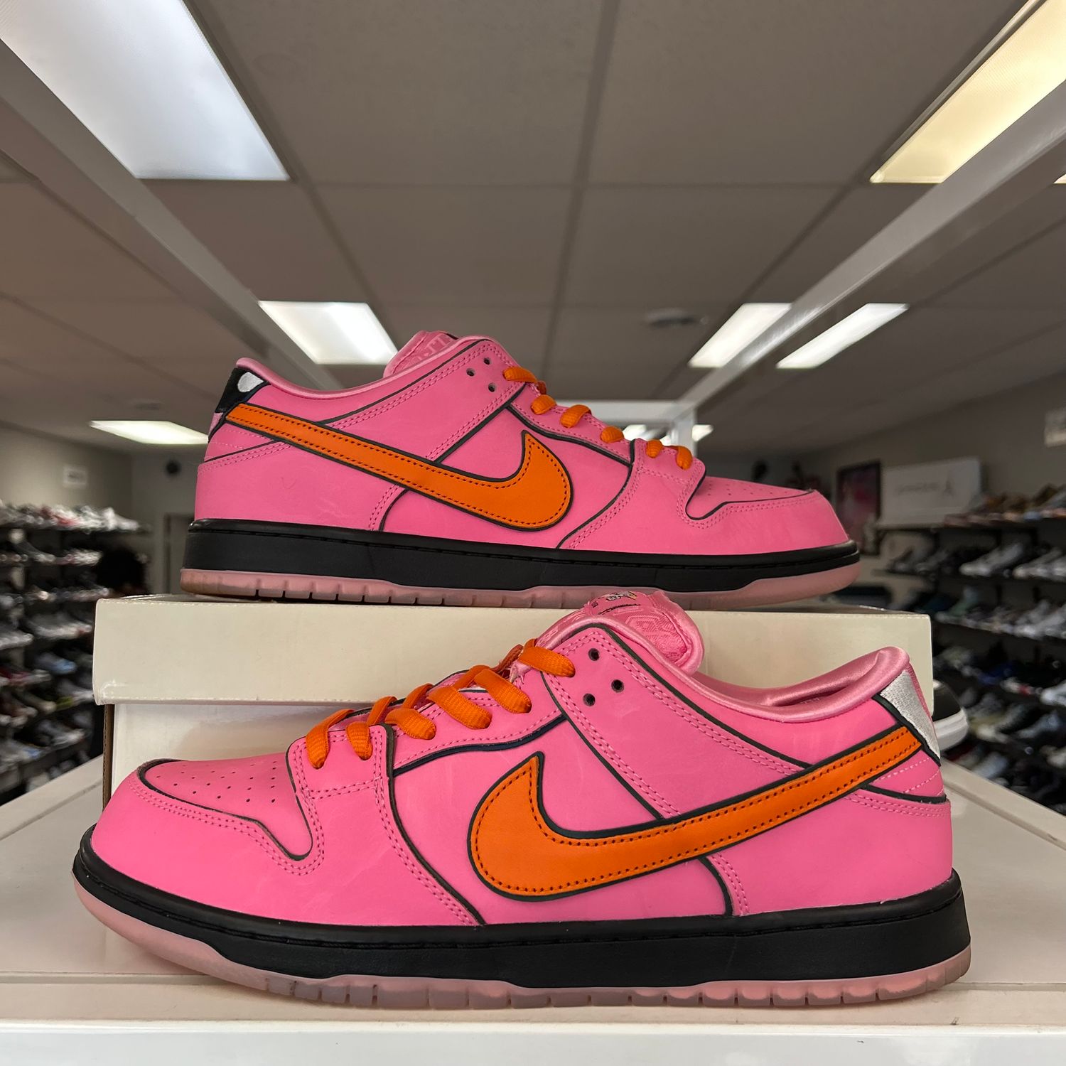 PO NIKE SB DUNK LOW THE POWERPUFF GIRLS BLOSSOM SIZE 13